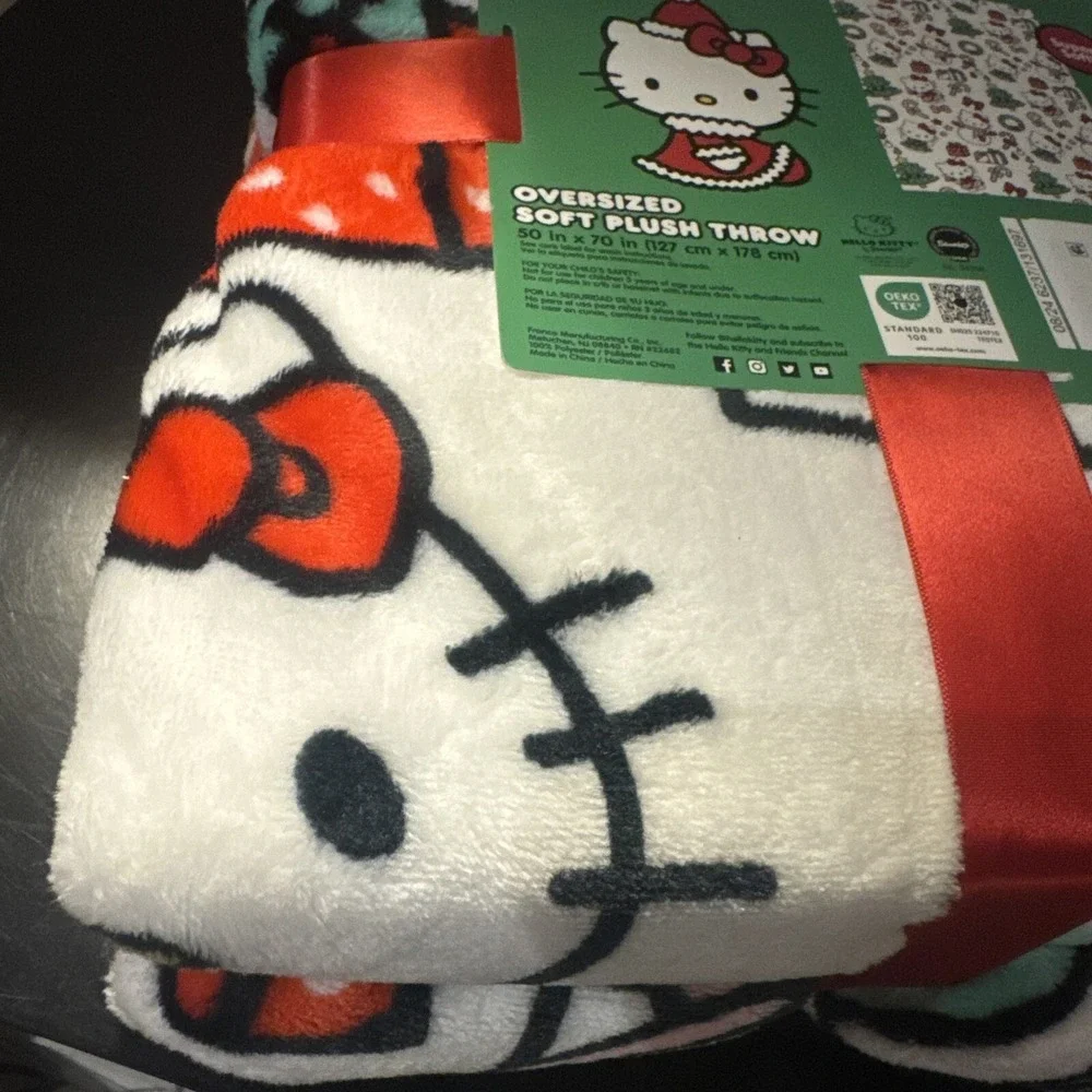 Hello Kitty Holiday 